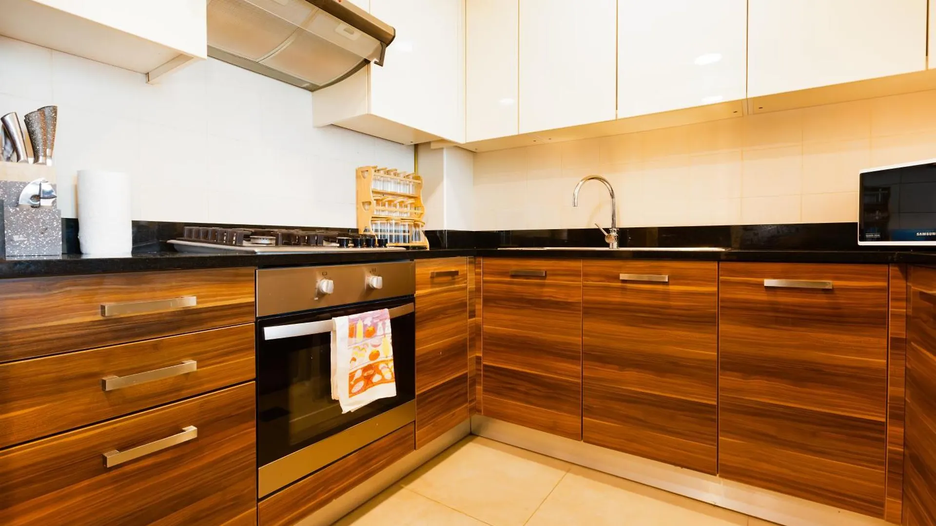 Stunning 1Br With Breathtaking Views Dubai Marina Apartment