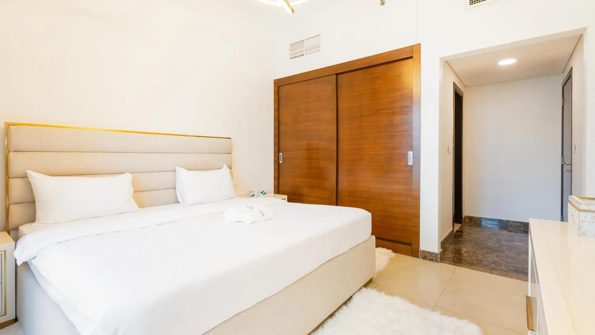Stunning 1Br With Breathtaking Views Dubai Marina Apartment